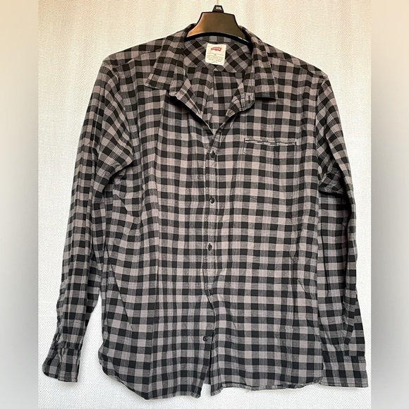 Levi's Other - Levi’s men’s flannel shirt